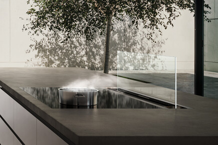 Tischlüftung der Serie 200 besticht durch ihre Beleuchtung Tischlüftung der Serie 200 besticht durch ihre Beleuchtung